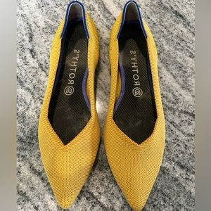 Size 10, mustard yellow Rothy’s